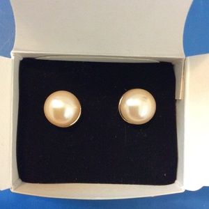 Vintage Classic Baroque Pearlesque Earrings